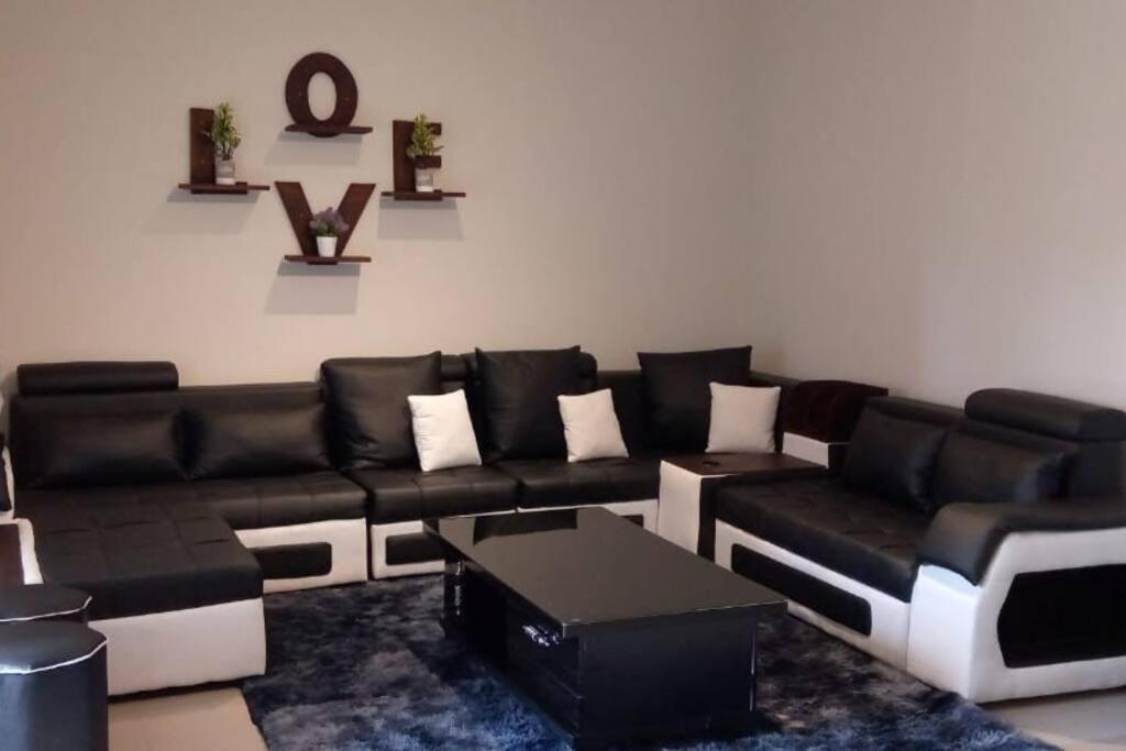 Spacious Zamtel Flat Lusaka Esterno foto