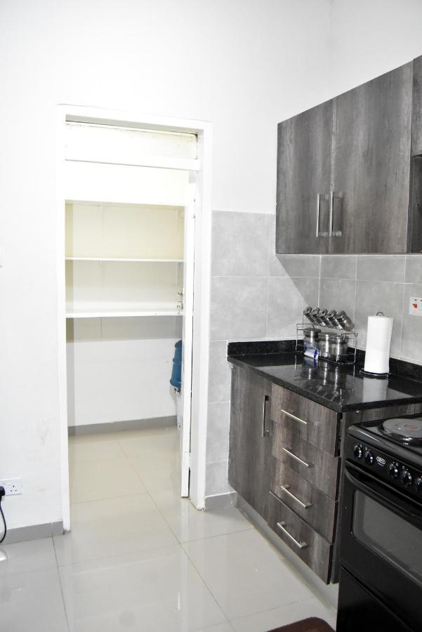Spacious Zamtel Flat Lusaka Esterno foto